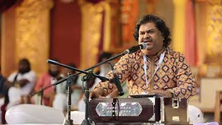 Osman Mir In Pramukh Satapdi mohatsav  kirtan aradhna psm100  Baps  upkar upkar ampar aapna [upl. by Matusow]