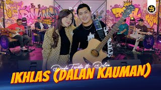 DINDA TERATU FT DELVA  IKHLAS DALAN KAUMAN  Official Live Video Royal Music [upl. by Noreik518]