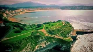 Saint Jean de Luz filmé par un drone en vue aérienne [upl. by Annair]