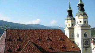 Brixen Südtirol Geläute der Domkirche ULF Mariä Himmelfahrt [upl. by Servetnick]