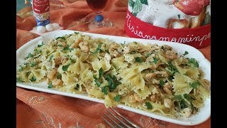 FARFALLE CON SALMONE E GAMBERETTI  accompagnato da pesto e pinoli [upl. by Holub]