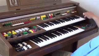 Demo Yamaha Electone C55N [upl. by Remlap689]