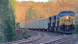 CSX M427 quickly starts up from CP60 with friendly crew and 3 locomotives Elephant style [upl. by Anaeed]