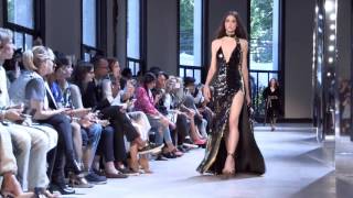 Alexandre Vauthier assista ao desfile de altacostura de inverno 2017 [upl. by Asaeret]