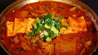 Kimchi Stew Kimchijjigae 김치찌개 [upl. by Inva]