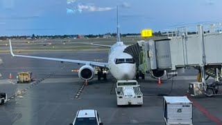 WestJet  737700 amp 737800 Atlanta to Calgary via Vancouver Flight Review [upl. by Cris41]