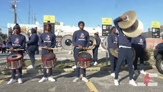 Abramson Sci Academy vs Warren Easton quotDrum Battlequot 2023 Sugarbowl Parade [upl. by Dream57]