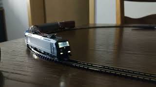 Minitrix 11147 ELok BR 1851 der MRCE DCC in Kurvenfahrt mit Licht  Sound [upl. by Hannad]