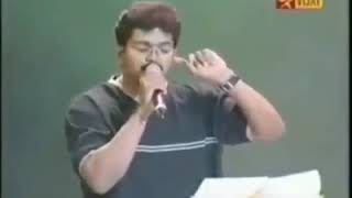 Vijay singing ennai thalatta varuvala [upl. by Brenk]