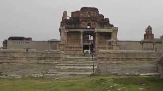 Indien  Hampi  Tempel und Steinformationen [upl. by Clie472]