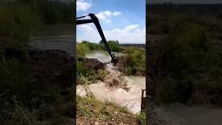 Hidromek excavator works well shorts shortsbts shortfeed [upl. by Liw]