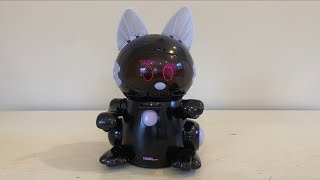 Tiger Electronics 2000 RoboChi Pets  Meow Chi  Black amp White [upl. by Peterson]