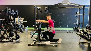 Beintraining Splitsquats 57 einbeinige Kniebeuge mit dem ATX Legmaster [upl. by Larual]