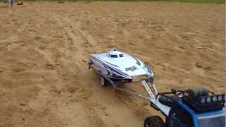 SCX 10 Pulling Launch and crash RC Boat WildCat  ECBROCK RC [upl. by Jennee]