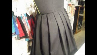 Making a Dirndl Part 5 the skirt with pockets [upl. by Slayton]