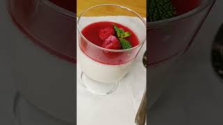 Panna Cotta au coulis de framboises 🤤 pannacotta [upl. by Mit]