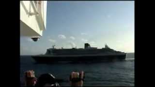 QM2 and QE2 An Atlantic Horn Salute [upl. by Hadihsar]