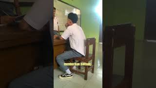 Membantu teman yang tidak hapal hafalan sekolah siswa [upl. by Robin421]