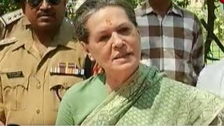 Sonia Gandhi gets a queens welcome in Raebareli [upl. by Norbie]