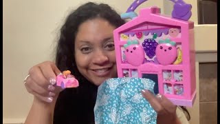 Polly Pocket Pollyville Fresh Market Dolls amp Playset Review  Discover Mini Adventures [upl. by Atsejam]