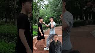 If someone hits you fight back with your elbow kungfuskills martialarts fighting [upl. by Loseff]