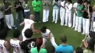 Clip Capoeira Candeias Quito Ecuador [upl. by Aubigny]