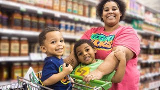 GOO GOO GAGA HELP MOMMY GROCERY SHOP Learn How to Shop for Healthy Foods [upl. by Nuj]