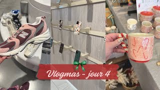 Vlogmas 2024  jour 4  Mes achats à Québec idées cadeaux🎄🎅🏼 [upl. by Amabil]