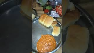 Pa pav bhaji hai yah Gujarat ka like subscriber milkdessert [upl. by Ho]