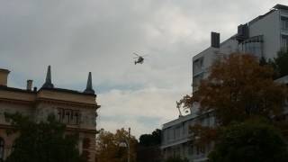 Hubschrauber Start vom Krankenhaus der Elisabethinen in Linz [upl. by Wendall]