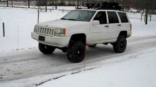 My new jeep grand cherokee limited 59L 6in lift [upl. by Yevad]