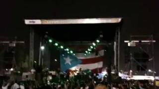 Fiel a la Vega  Boricua en la Luna  Festival Claridad [upl. by Ahtiuqal355]