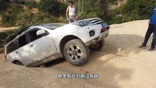 Nissan Patrol Y60 amp jeep wrangler vs Great Wall Haval H5 Offroad climbing ability test [upl. by Ettenrahs]