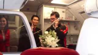 Wedding Proposal in AirAsia JOG  SIN 17 Sept 2013 [upl. by Burdelle519]