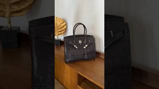 Цена модели в стиле Birkin 35 из кожи крокодила 156 000₽ Шоурум в СПб Подробнее в комментариях [upl. by Sholley]