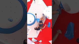 Отдыхает вниз головой Paul Jenft полуфинал Chamonix 2023 ifsc climbing sports chamonix [upl. by Arihs]