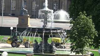 Südlicher Springbrunnen Schlossplatz  Stuttgart [upl. by Asim]