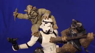 Sideshow  Fall of the Empire  Ewoks vs Stormtrooper Polystone diorama statue [upl. by Gussman]