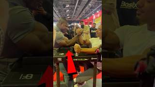 CULTURISTA MÁS GRANDE VS LARRY WHEELS 🤯 fitness gymmotivation culturismo bodybuilding [upl. by Esinet]