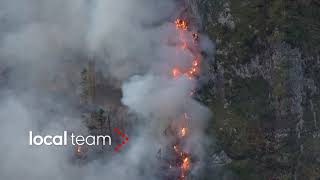 Incendio Agordino il fronte avanza sulla montagna [upl. by Mochun]