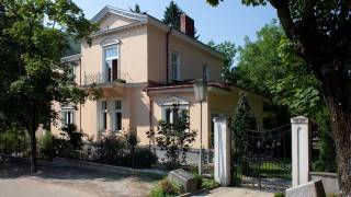 Alte Villa neu renoviert aber mit Stil [upl. by Colvin512]