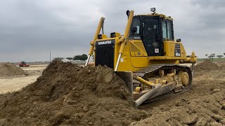 Tractor Komatsu D65EX16  Samborondón [upl. by Einahpad]