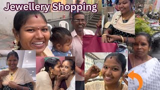 Jewellery Shopping 🛍️ 🥰  Gold Purchase 🎁 எந்த மாமியார் இப்படி வாங்கி கொடுப்பாங்க மருமகளுக்கு [upl. by Yht]