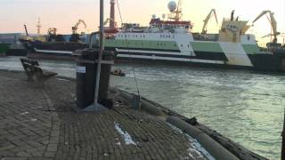 Actie IJmuiden blokkade van een supertrawler [upl. by Alyad]