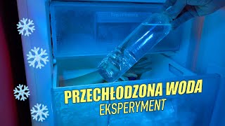 Przechłodzona woda — Eksperyment — Krystalizacja [upl. by Able]