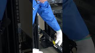 Dell PowerEdge R730 13th Gen  Racking  tech satisfying dell server racking datacenter [upl. by Neelrahs]