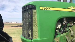 John Deere 9520 CleanFix Reversing Fan during wheatlage packing [upl. by Katonah]