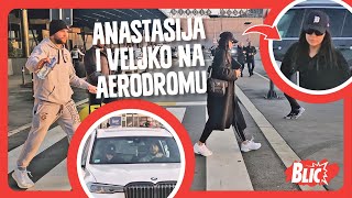 ANASTASIJA I VELJKO RAŽNATOVIĆ zajedno na aerodromu Brat sačekao sestru pa joj nosio kofere [upl. by Woody850]