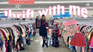 THRIFT WITH ME  thrifting for fall at a HUGE new thrift store before its Grand Opening [upl. by Ynnhoj]