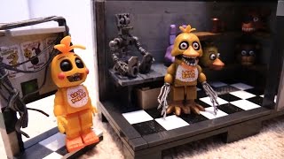 Unboxing FNAF McFarlane construction sets Toy Chica and withered Chica [upl. by Staci]